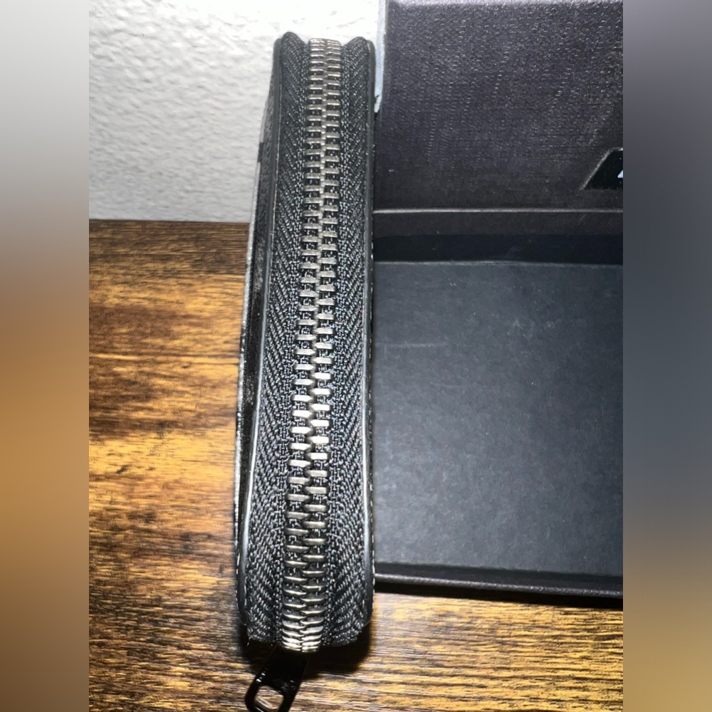 Dolce & Gabanna Wallet (SOLD) - Picture 12 of 14
